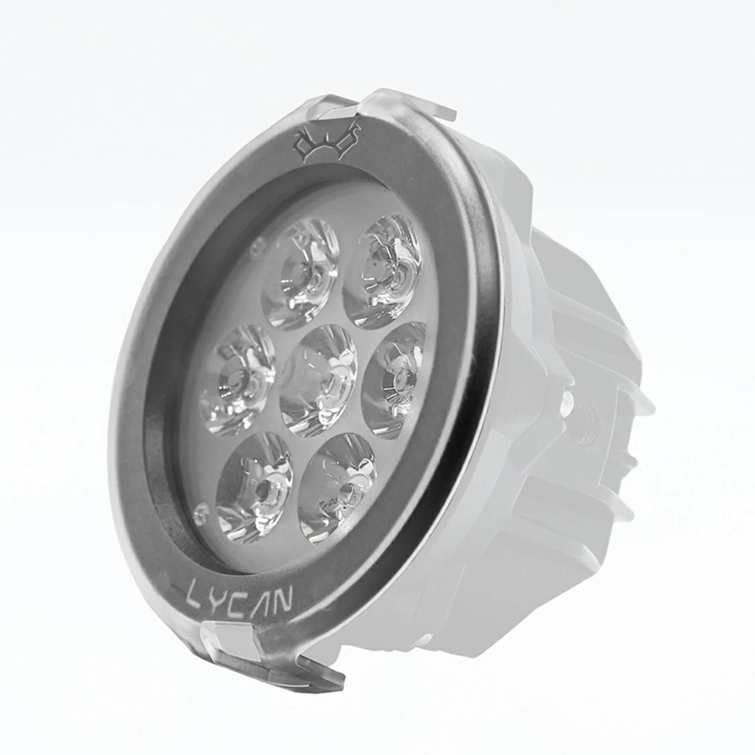Klarer/hellgrauer Filtereinsatz mit sechs LED-Linsen