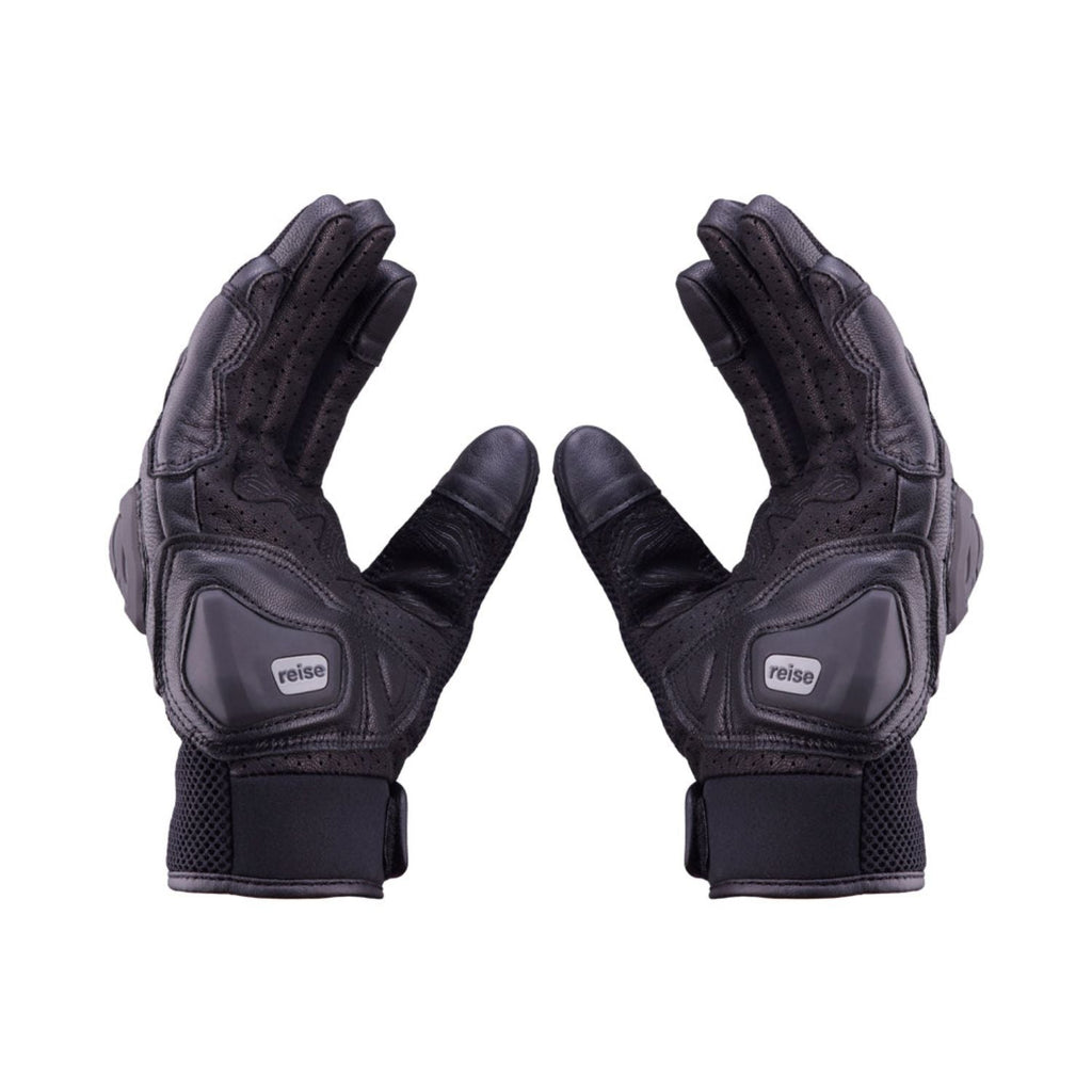 Reise Austra gloves in black with knuckle pads and adjustable wrist strap