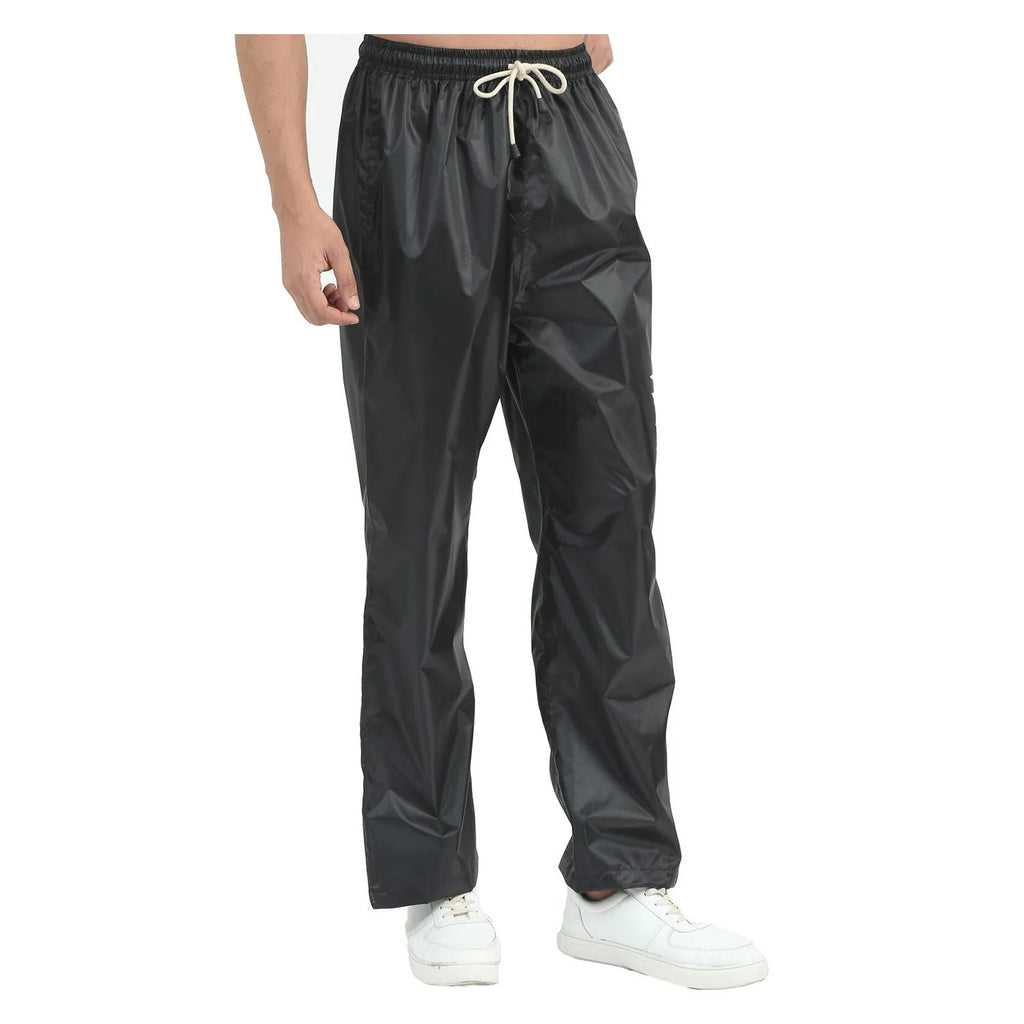Solace RainPro 16K pant in black, detail of sealed seams and pockets