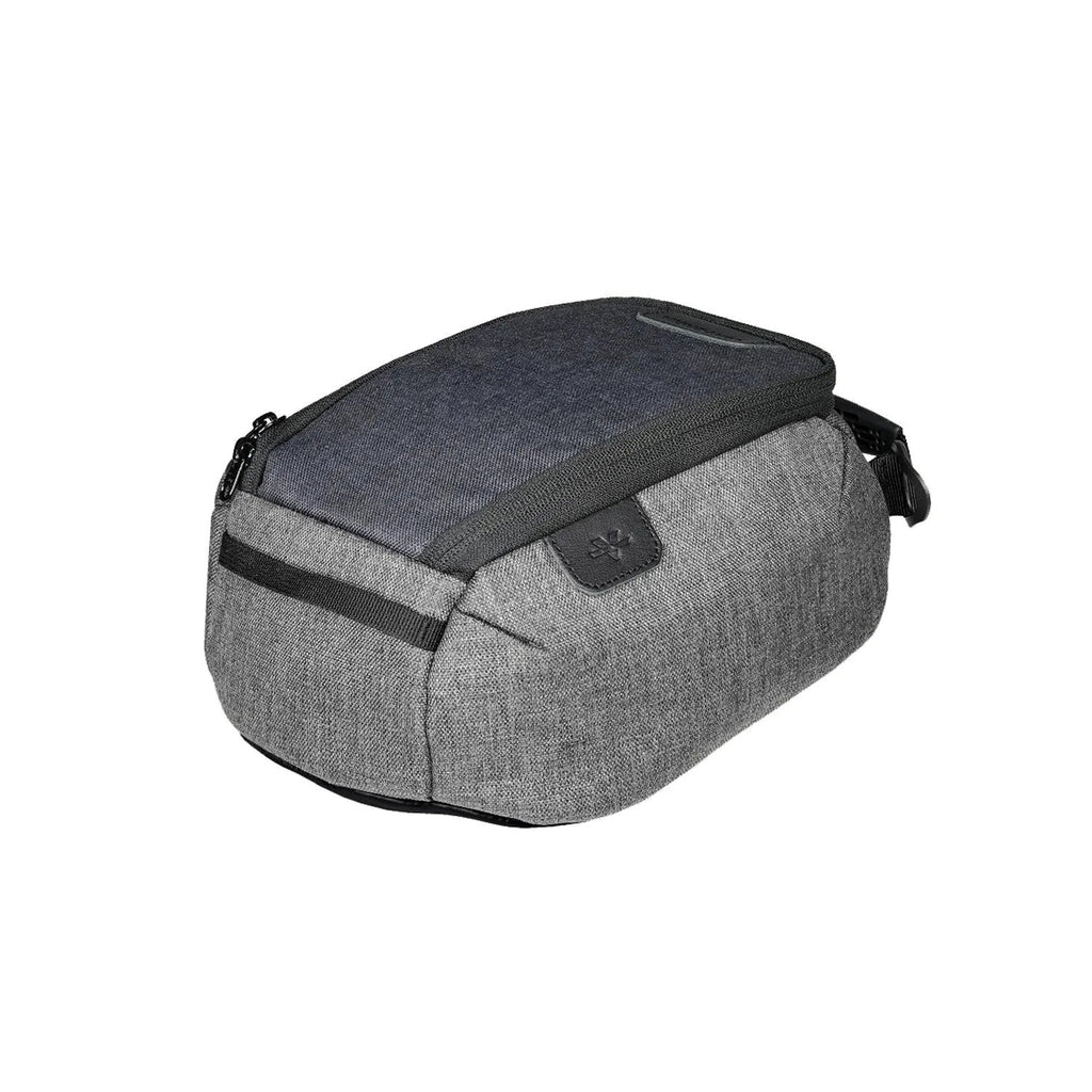 Viaterra DownTown tank bag fitted to a motorcycle fuel tank